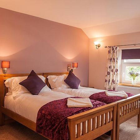 The Little Crown Inn Pontypool Extérieur photo